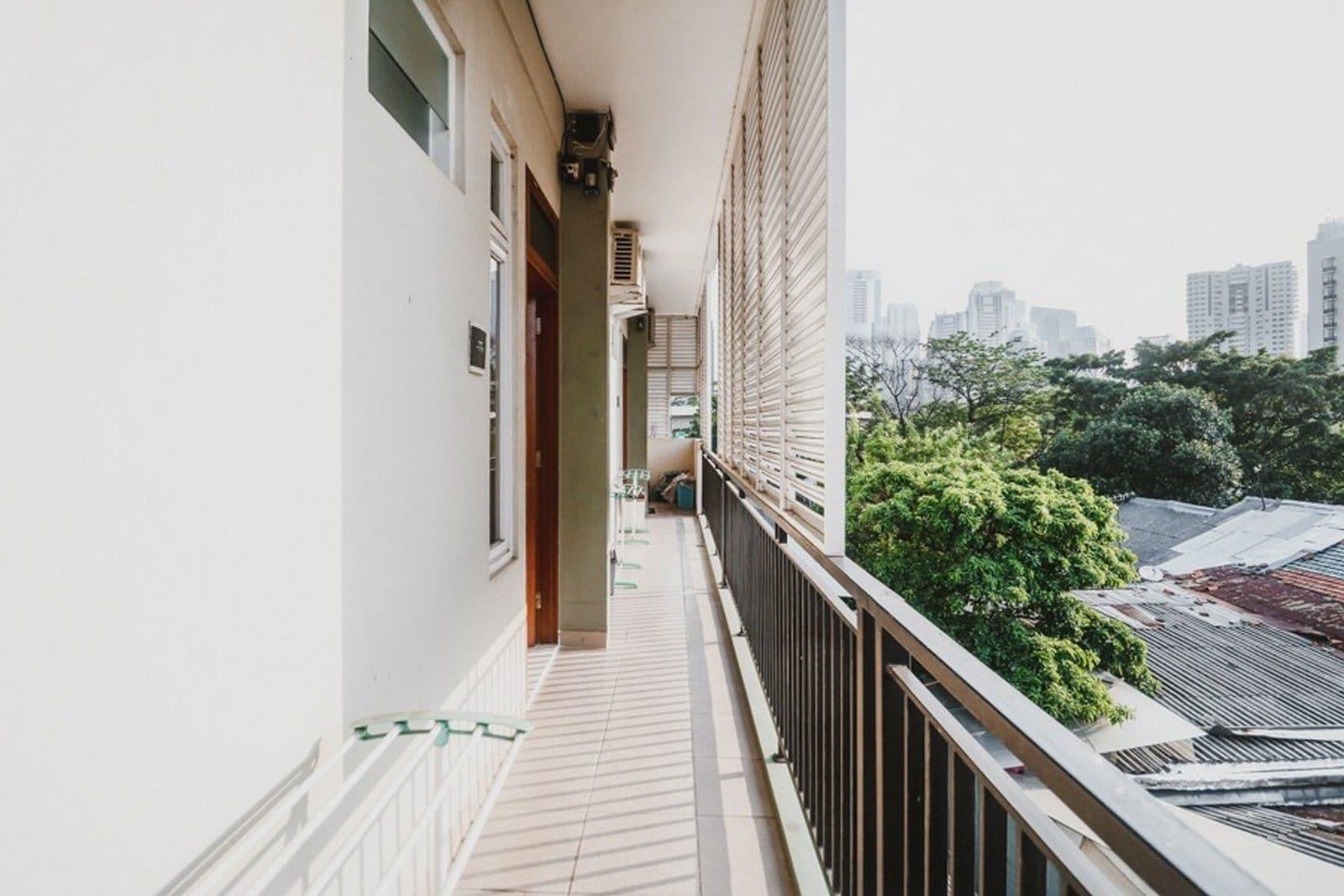 Reddoorz Plus Near Semanggi Jakarta Ngoại thất bức ảnh