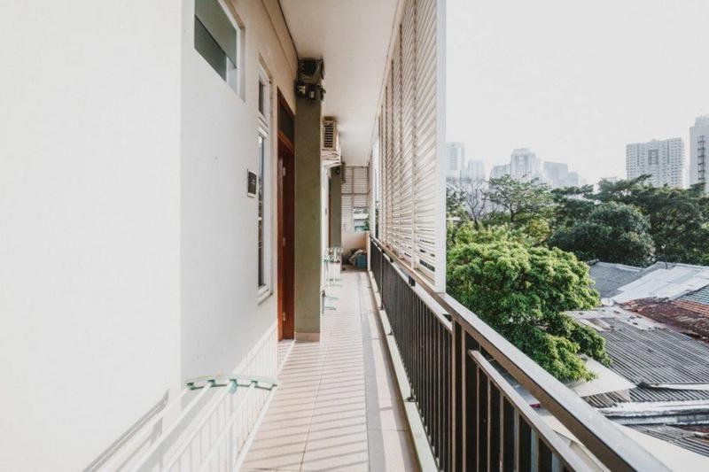 Reddoorz Plus Near Semanggi Jakarta Phòng bức ảnh
