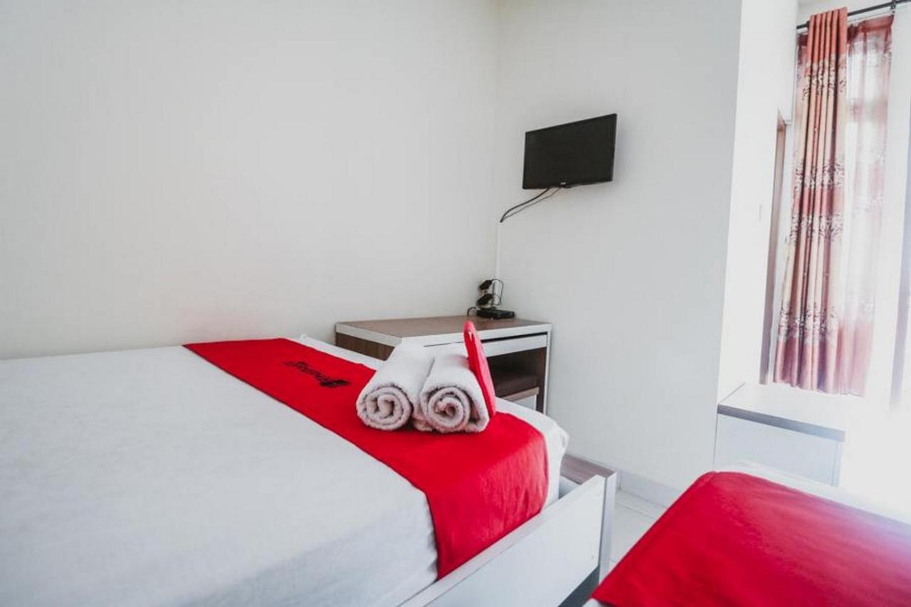 Reddoorz Plus Near Semanggi Jakarta Ngoại thất bức ảnh