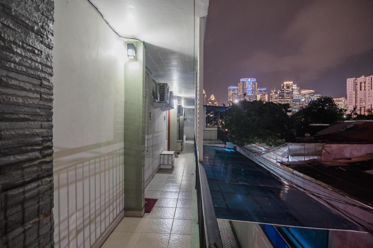 Reddoorz Plus Near Semanggi Jakarta Ngoại thất bức ảnh