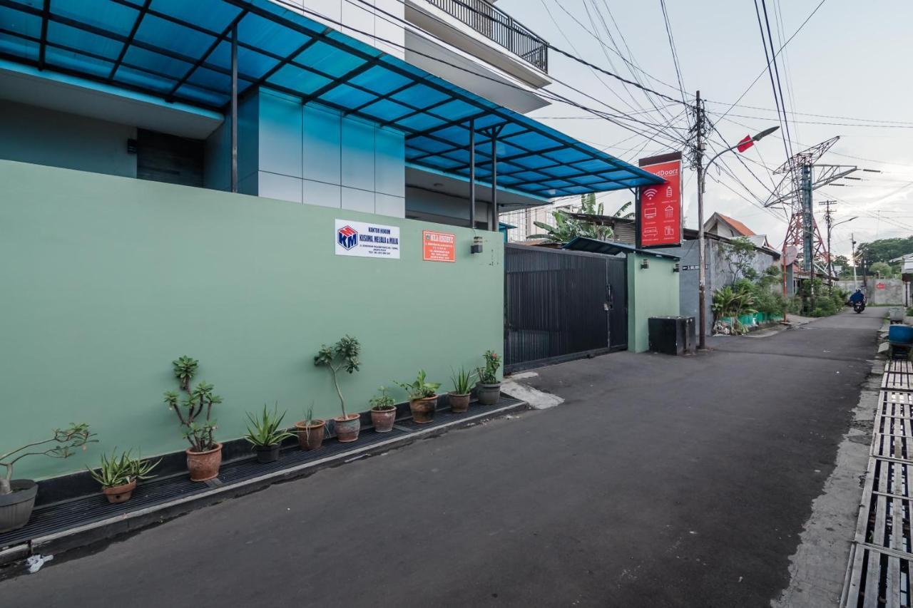 Reddoorz Plus Near Semanggi Jakarta Ngoại thất bức ảnh