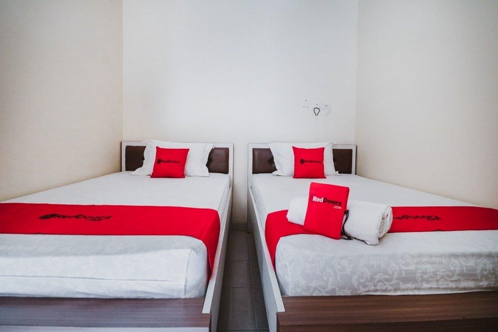 Reddoorz Plus Near Semanggi Jakarta Ngoại thất bức ảnh