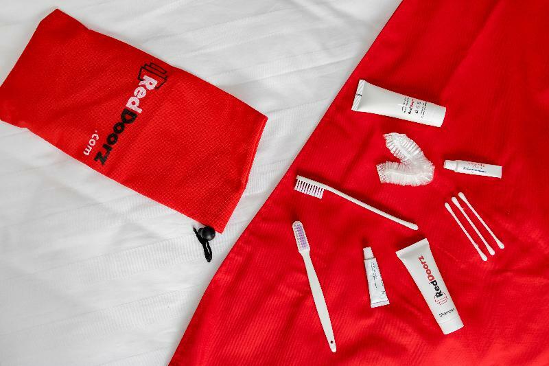 Reddoorz Plus Near Semanggi Jakarta Ngoại thất bức ảnh